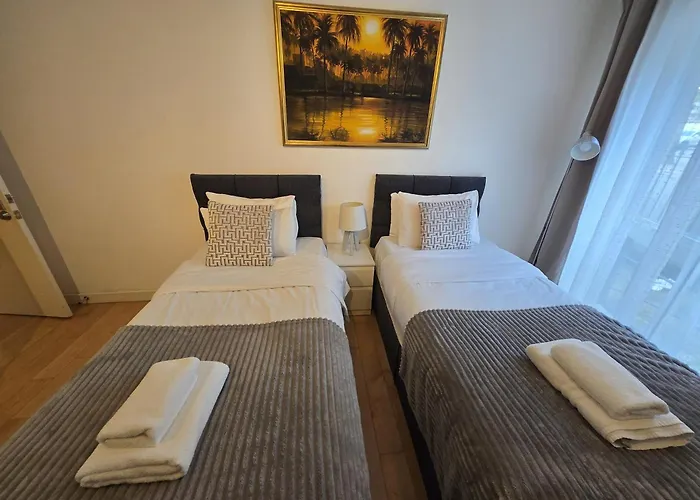 Superior Canary Wharf O2 Arena 2Br Apartment