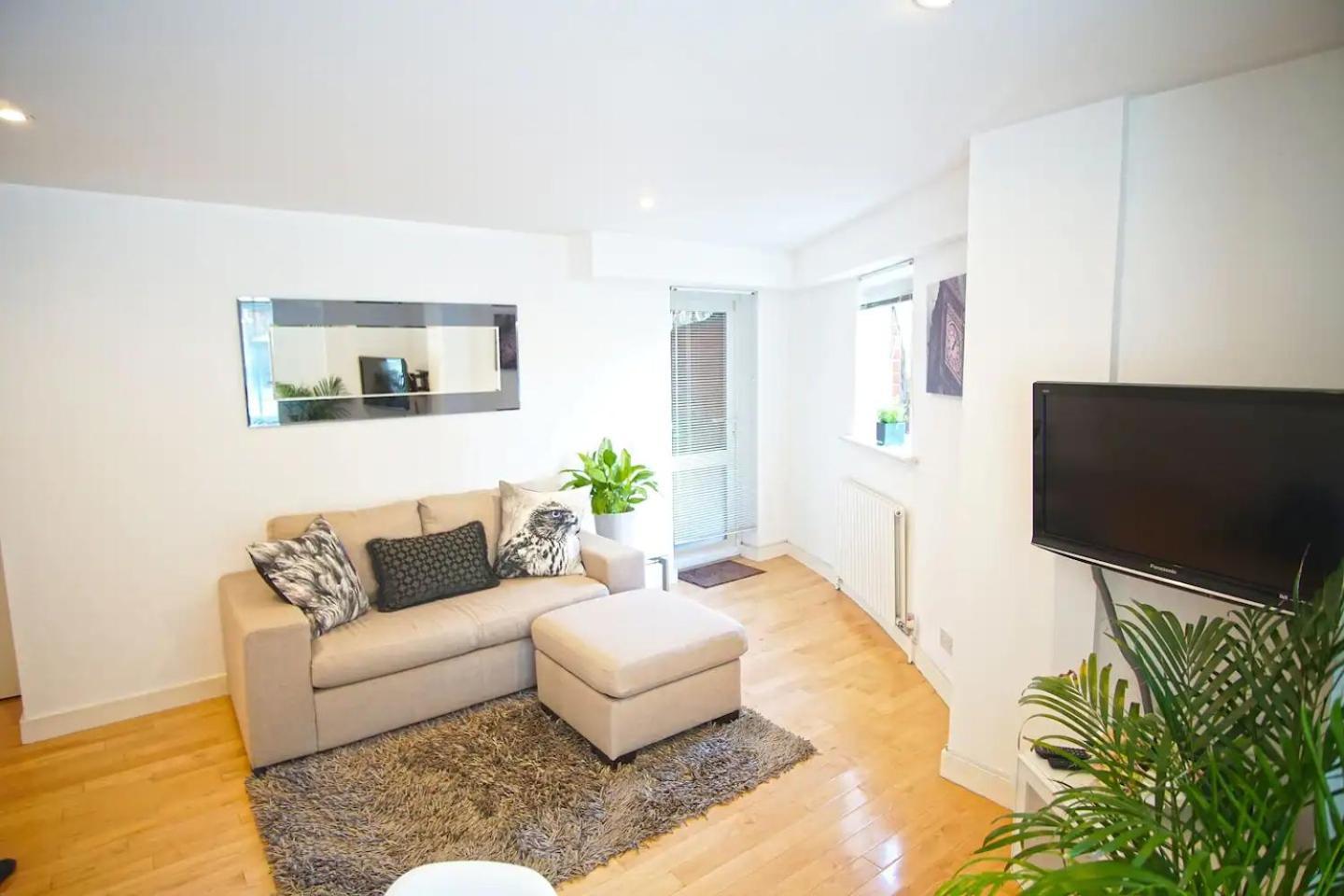 Superior Canary Wharf O2 Arena 2br London